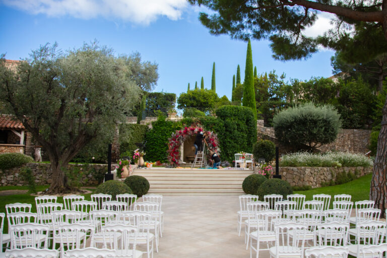 French Riviera Flowers for private wedding @ château St Martin & Spa